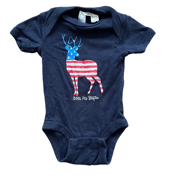 Bass Pro Shops America-Themed Deer Baby Onesie / Bodysuit, Size Newborn,… - Picture 1 of 3